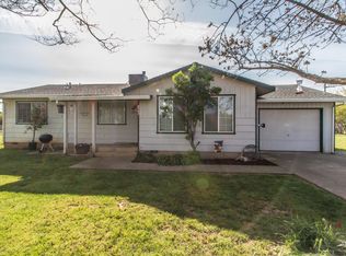 6962 Amber Ln, Redding, CA 96002