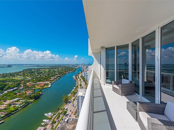 4th image of 4779 Collins Ave APT 4306