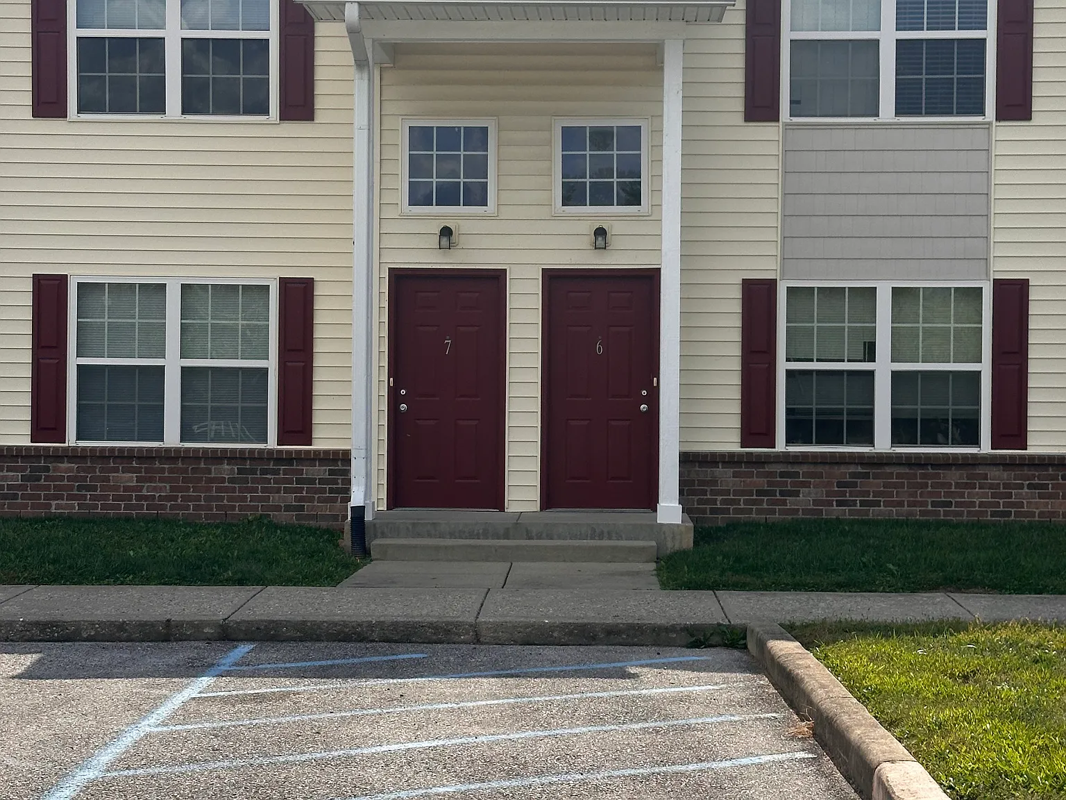 Trafalgar Pointe Apartments — Photo 4