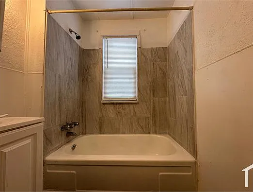 3318 E 140th St #3 — Photo 20