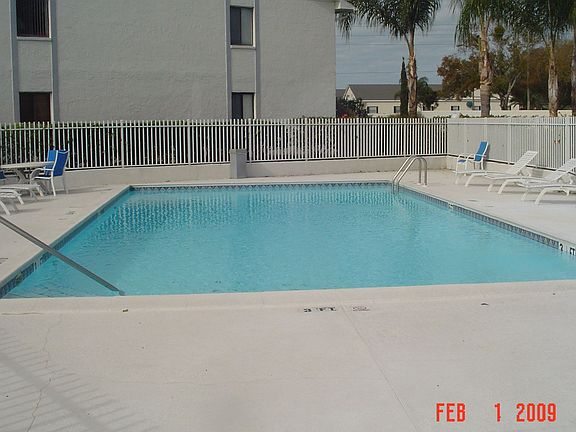 2nd image of 2067 Hunters Glen Dr APT 310
