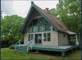 53 Smith Rd, Moosup, CT 06354