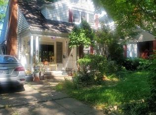 1219 Oxford Rd, Cleveland Heights, OH 44121