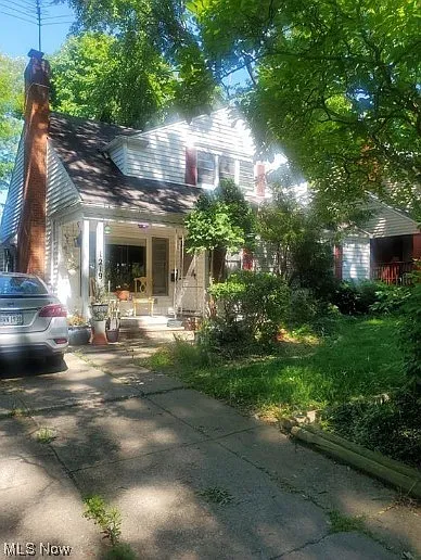 1219 Oxford Rd photo 1