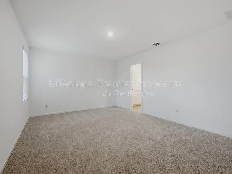209 Cattail Ln — Photo 12