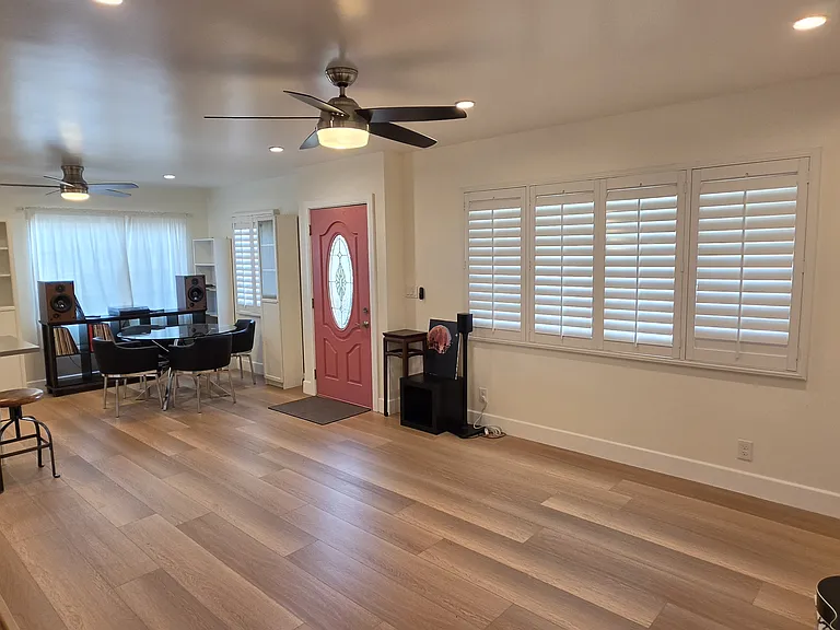 7755 Amestoy Ave — Photo 13