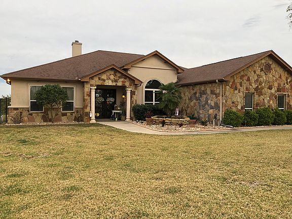 2nd image of 2906 Wild Horse Cir
