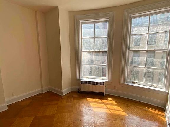 2nd image of 5 E 67th St #3AF