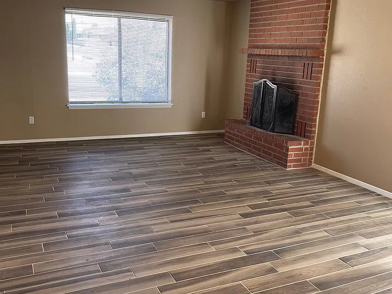 3266 Executive Hills Rd — Photo 3