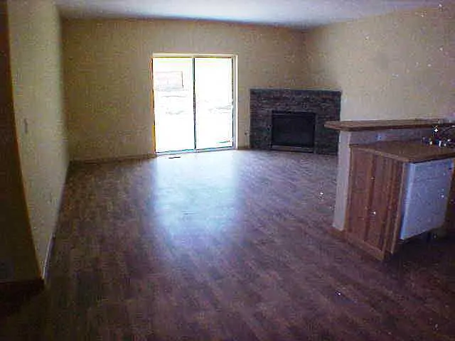 214 E Elcliff Rd — Photo 2