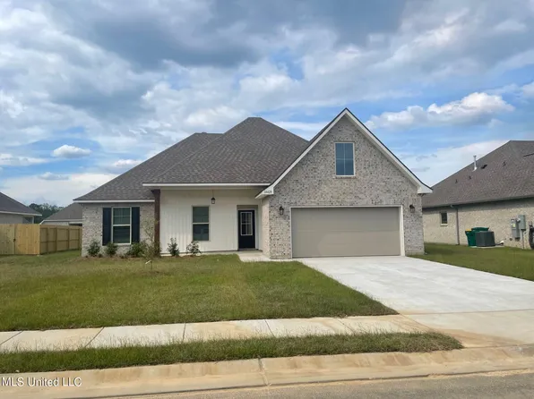 14428 Eliza Dr, Vancleave, MS 39565