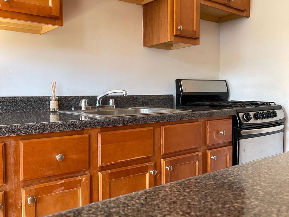 1st image of 4505 N Lincoln Ave APT 1B