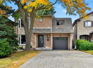 2467 Grindstone Ct, Mississauga, ON L5L 3K8