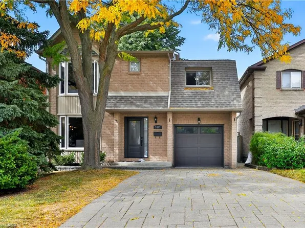 2467 Grindstone Ct, Mississauga, ON L5L 3K8