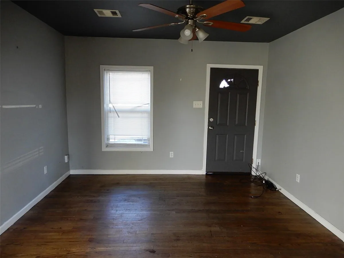 Building Photo - 3507 Gano St