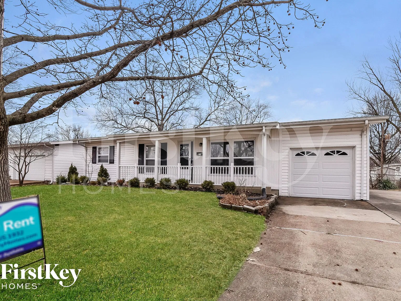 3 bed, 2.0 bath, 1092 sqft, $1,695 — Photo 2