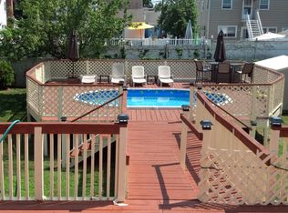 11 Bailey Dr, Massapequa, NY 11758