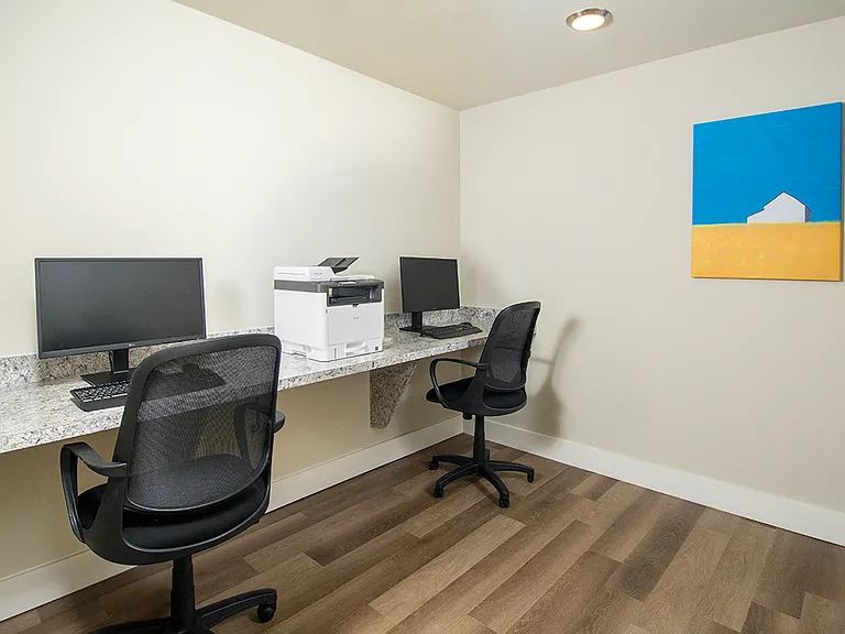 Residences at Maple Glen — Photo 19