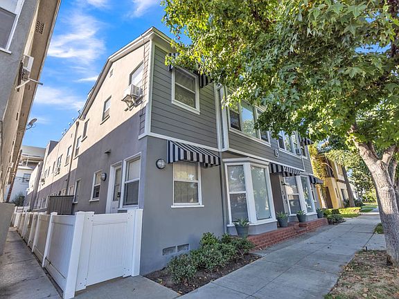 3rd image of 305 Coronado Ave APT 17