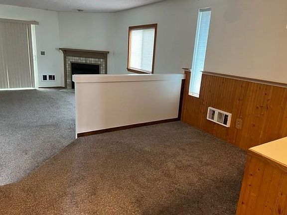 4th image of 428 130th Street Ct S