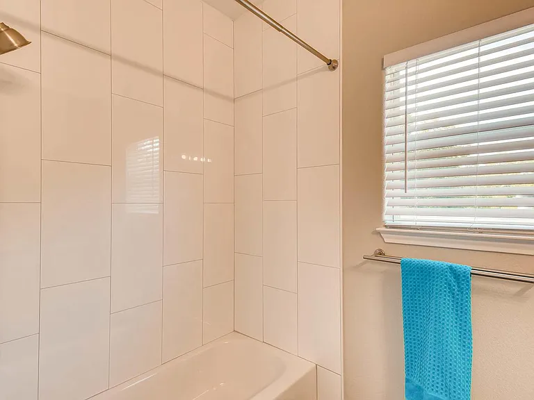 1116 Estes Ave #A — Photo 17