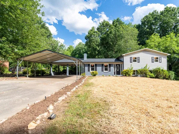 4183 Love Rd, Claremont, NC 28610