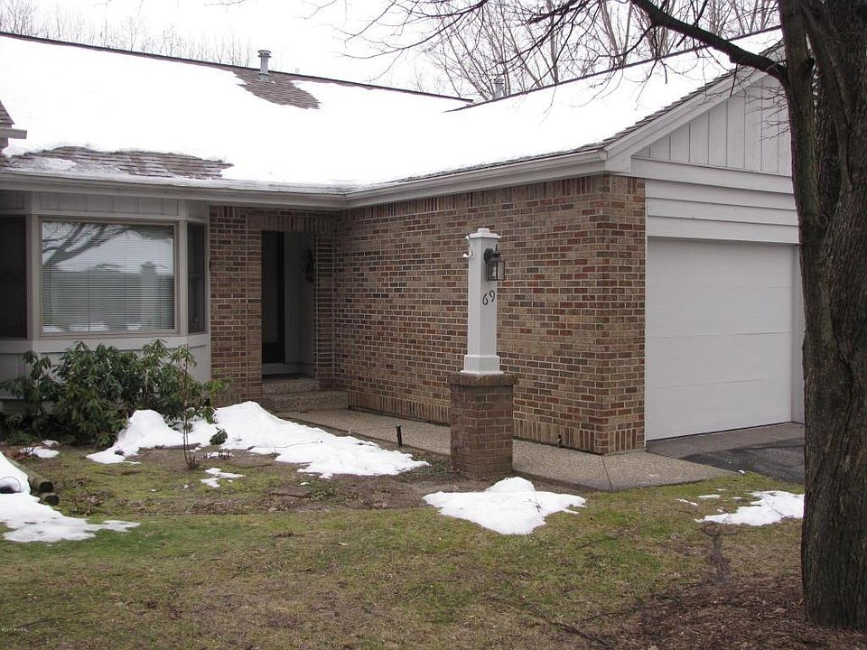 1st image of 69 Skyline Cir NW #129