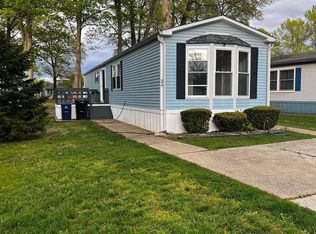 24 Emerson Rd, North Brunswick, NJ 08902