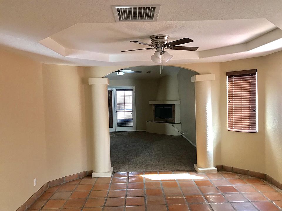 2nd image of 52940 Avenida Diaz