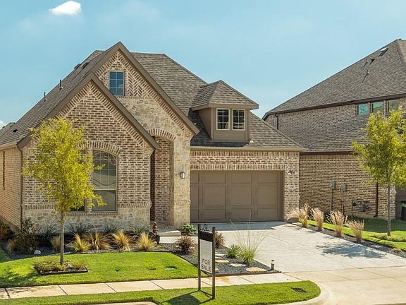 3rd image of 2502 San Jacinto Dr