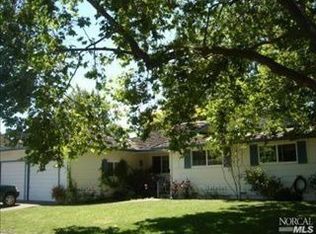 2425 Mimosa St, Santa Rosa, CA 95405