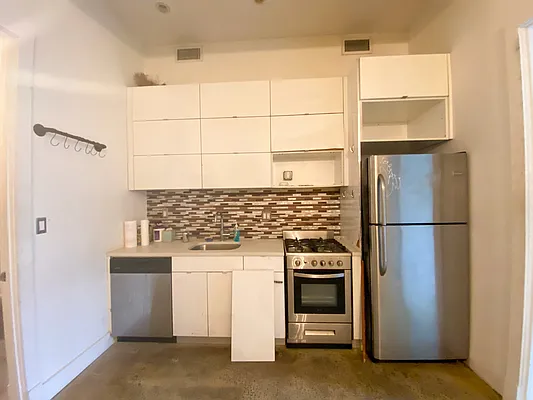 Rented by Rentopia | media 40