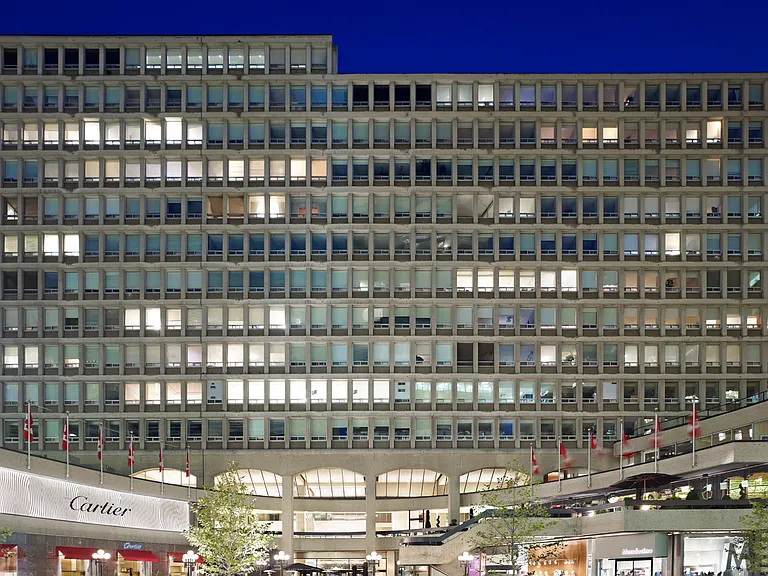 131 Bloor St W — Photo 24