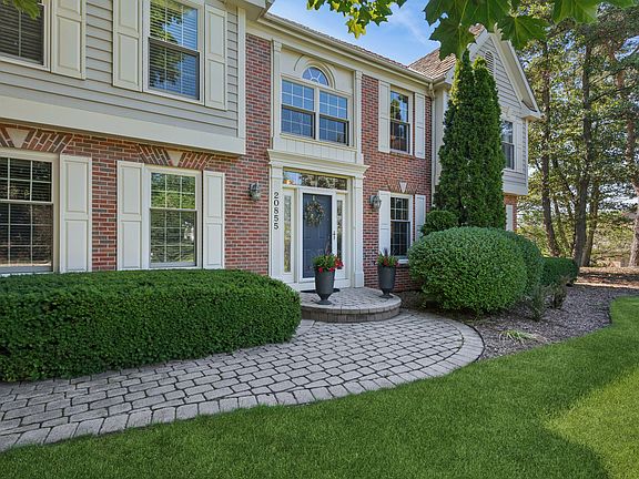2nd image of 20855 N Laurel Dr