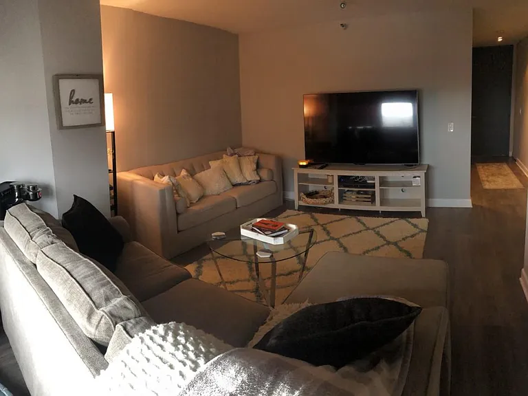 3660 N Lake Shore Dr #802 — Photo 2