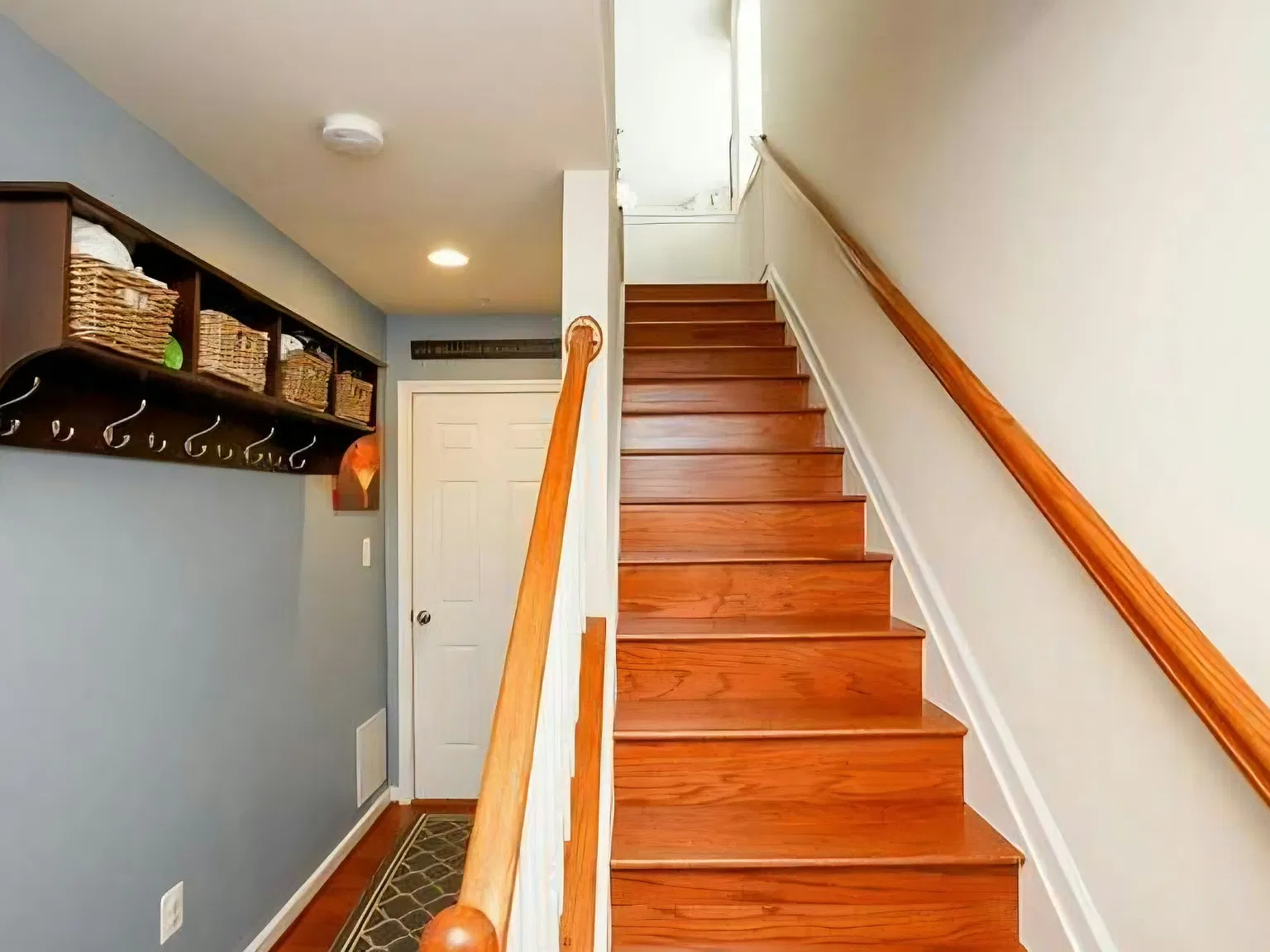 4 bed, 2.5 bath, 1714 sqft, $3,250 — Photo 3