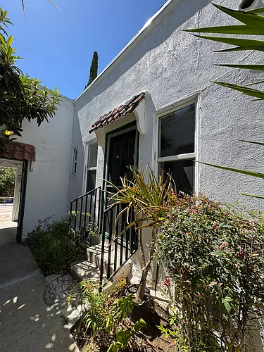 853 N Alta Vista Blvd #10 Photo 1
