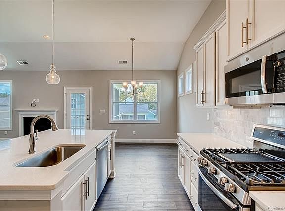 4th image of 3009 Kinsley Ct
