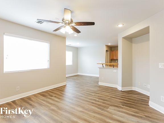 4th image of 7440 Margollini St