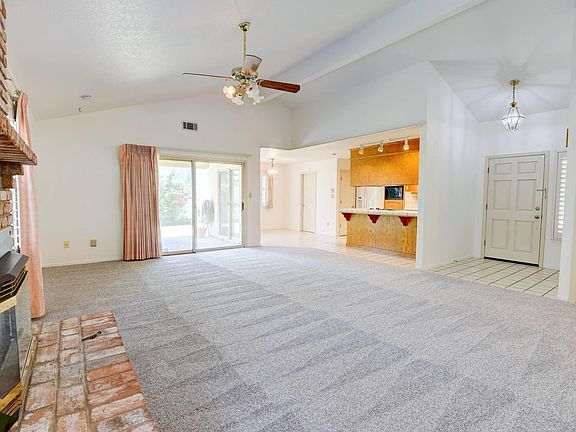 4th image of 1017 Brandywine Dr