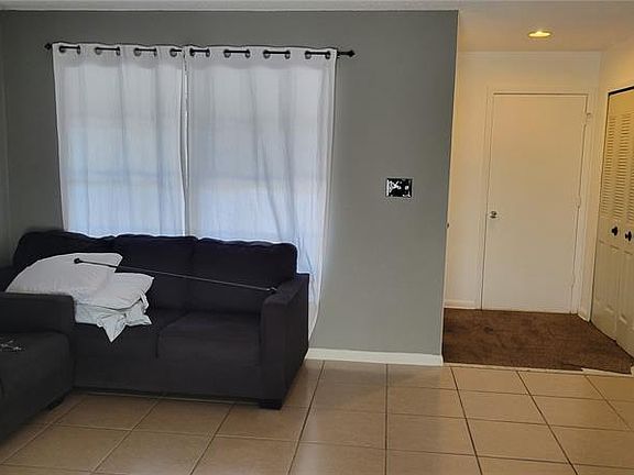 4th image of 9274 Larette Dr