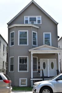 3745 W Diversey Ave, Chicago, IL, 60647