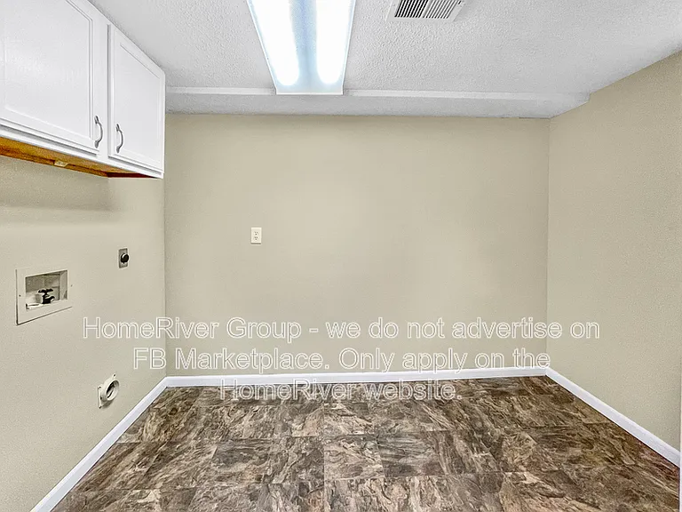 2720 NW Castle Dr — Photo 7
