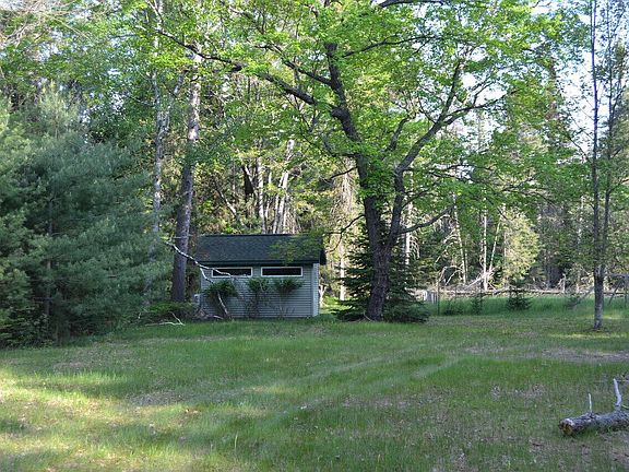 4th image of 7601 N Cabin Ln