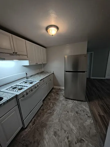 467 Allen St Photo 1