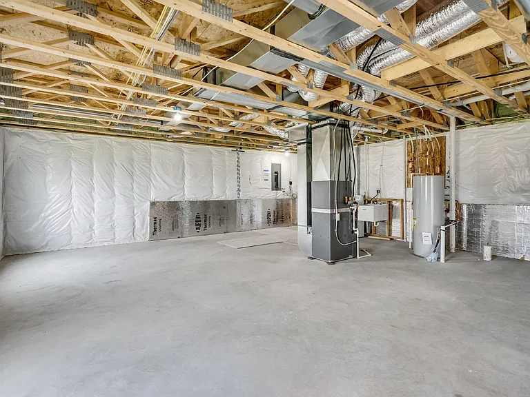 335 Cypress St — Photo 27