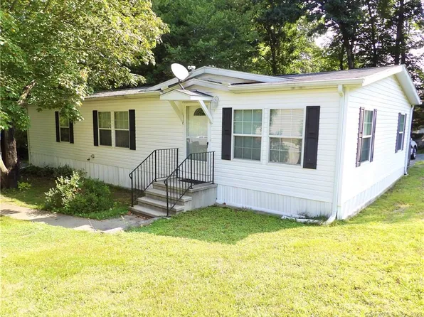 145 Gallivan Lane #B, Montville, CT 06382