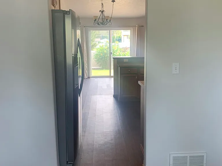 14308 E 31st Ln — Photo 17