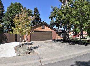 2221 Lejano Way, Sacramento, CA 95833