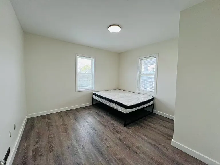 539 Washington St #3 — Photo 7